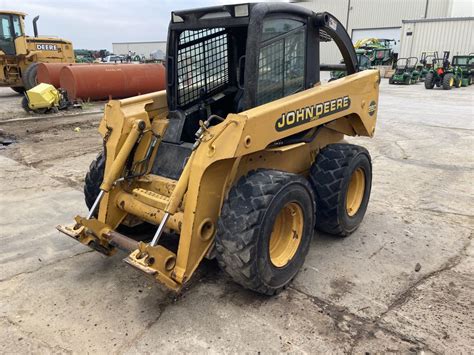 john deere 260 skid loader